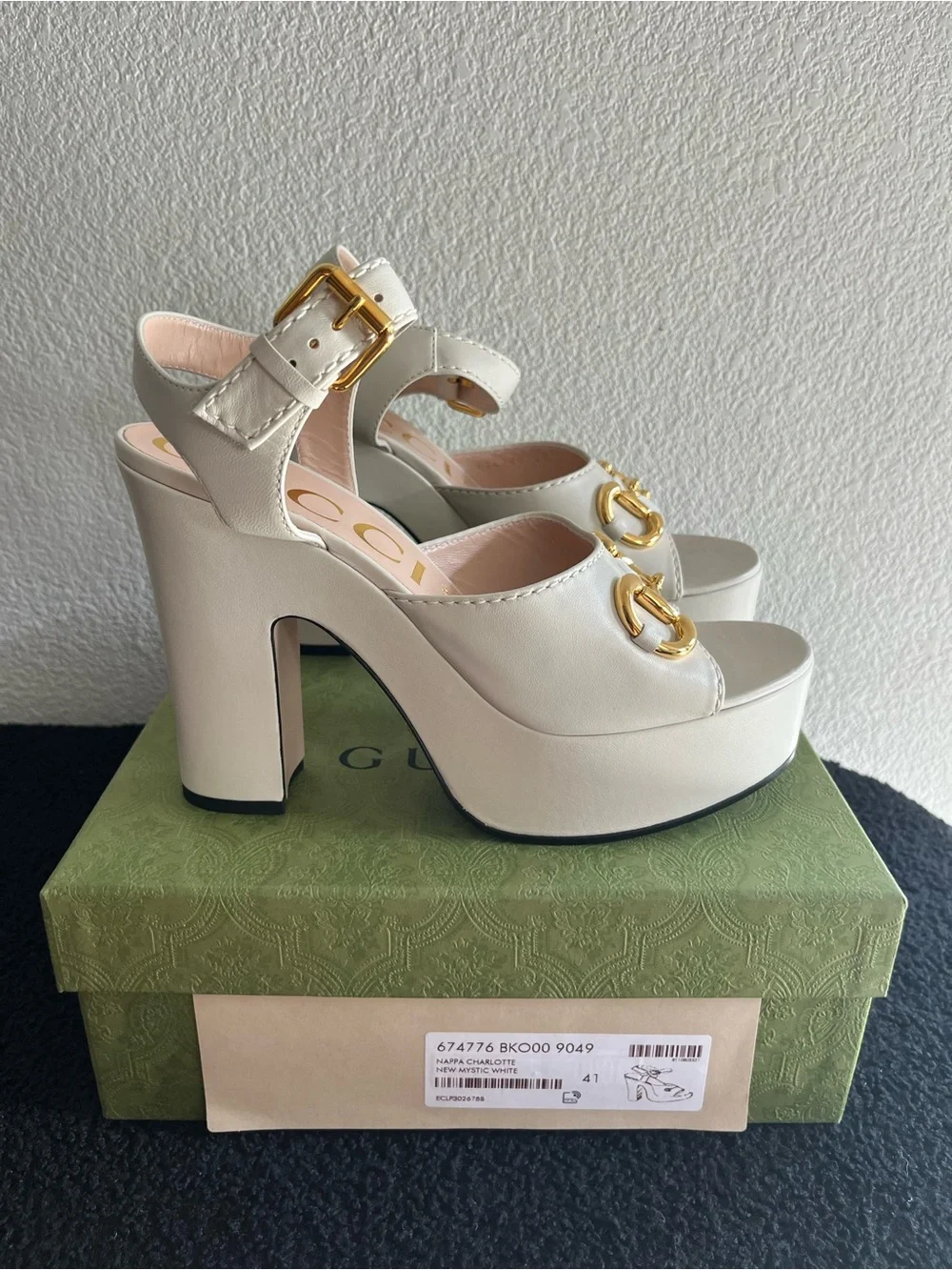 NEW Gucci White Mystic Leather Platform Sandals with Gold Horsebit Detail EU 41